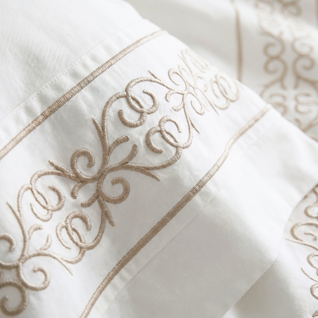 Andalus Luxury Duvet Cover Set – Complete 6-Piece Bedding Set.