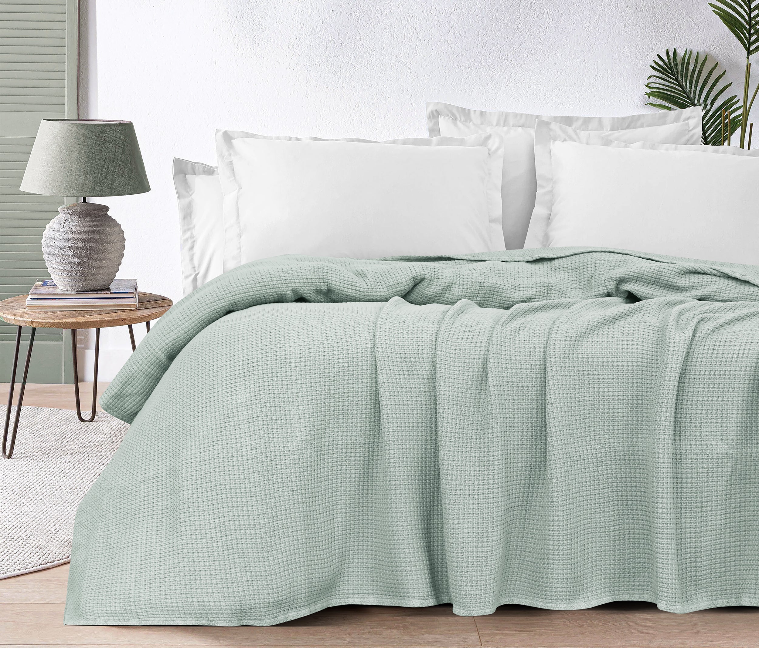 Egyptian cotton Milano throw blanket,ultra-soft & lightweight with an elegant woven design ,king size 255x225 cm ,Mint Color