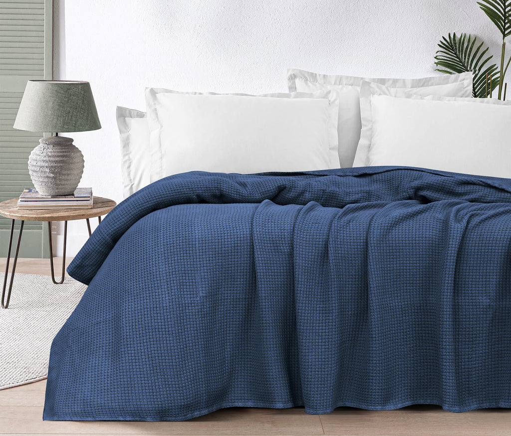 Egyptian cotton Milano throw blanket,ultra-soft & lightweight with an elegant woven design ,king size 255x225 cm ,Navy blue Color