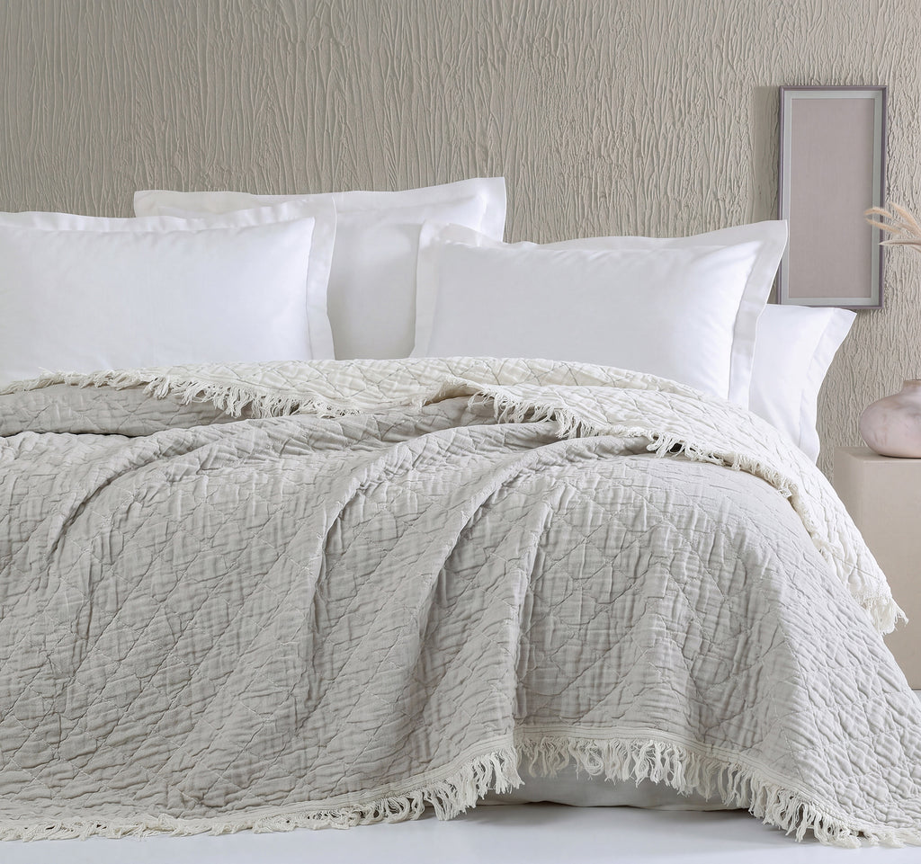 LunaTextured Bedspread – Soft Woven Coverlet with Decorative Fringe
