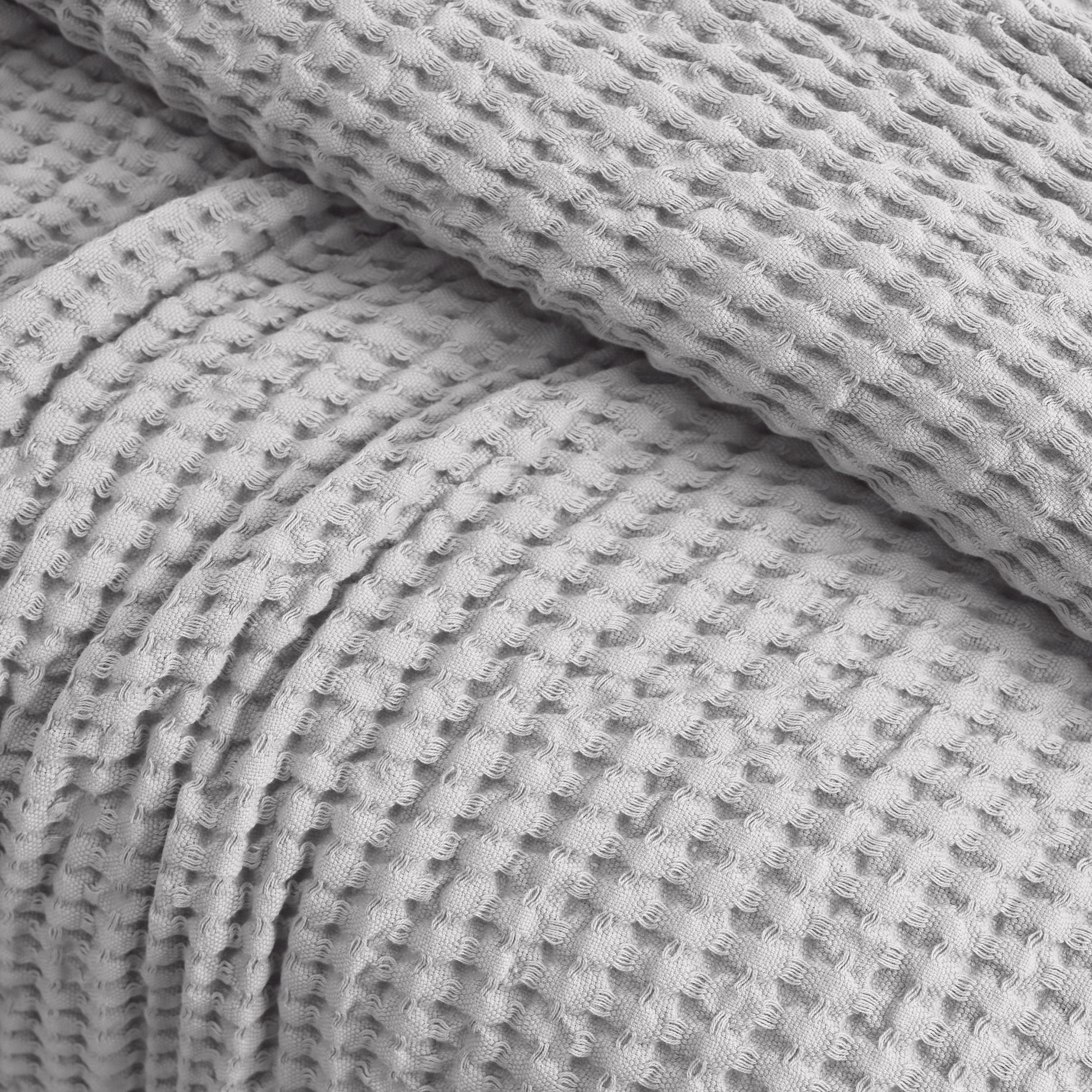 Egyptian cotton Waffle throw blanket,ultra-soft & lightweight with an elegant woven design ,king size 255x225 cm ,Silver  Color