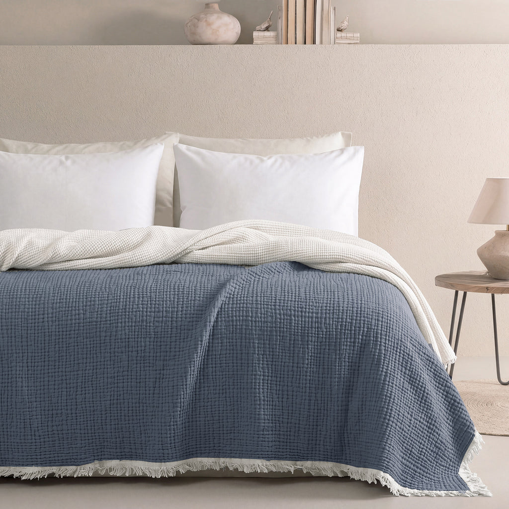Ivy Textured Bedspread – Soft Woven Coverlet with Decorative Fringe