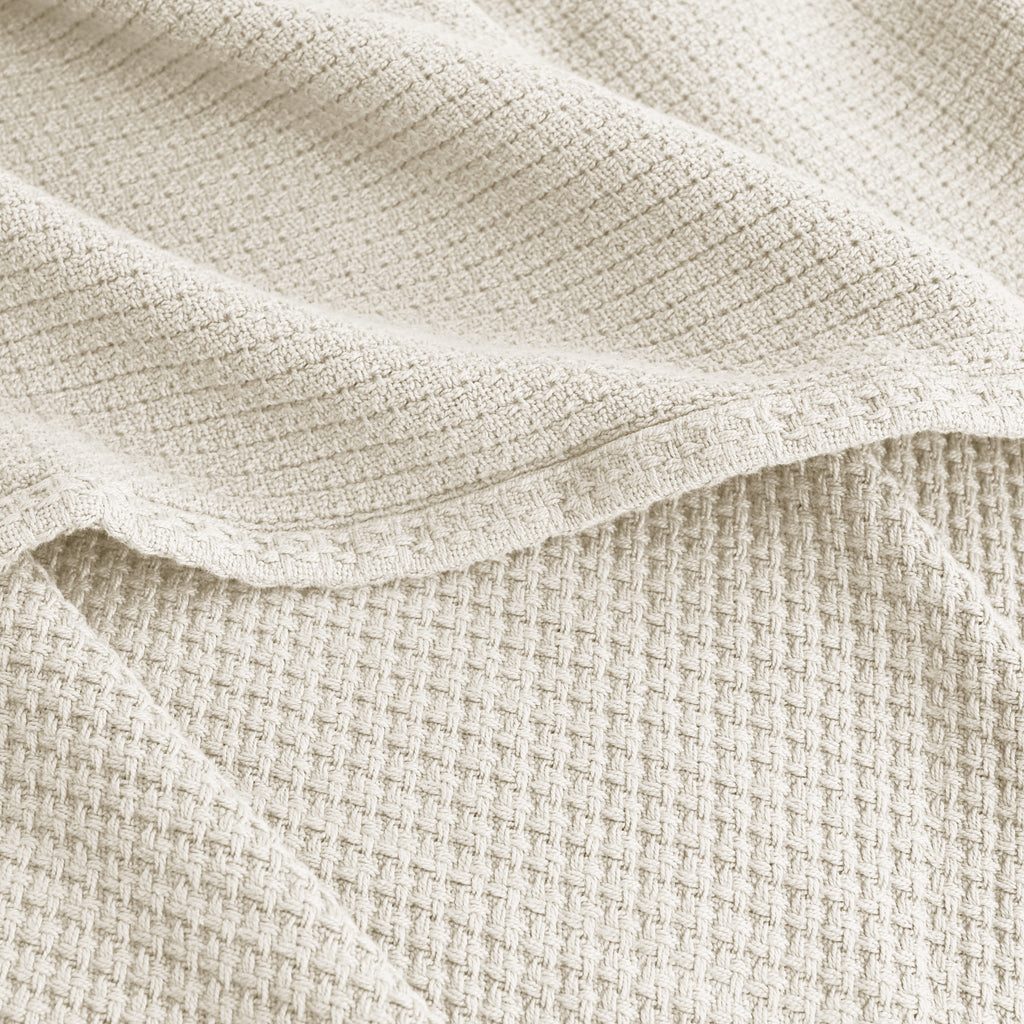 Egyptian cotton Milano throw blanket,ultra-soft & lightweight with an elegant woven design ,king size 255x225 cm ,Offwhite Color