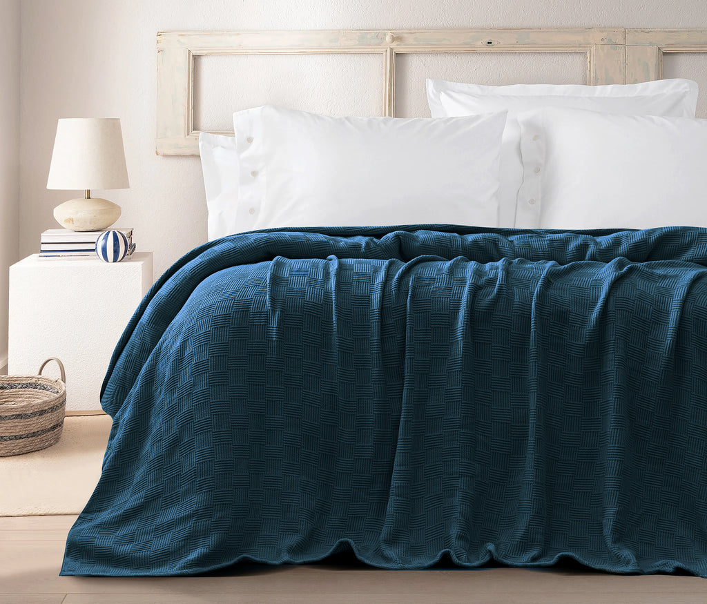 Egyptian cotton Leno throw blanket,ultra-soft & lightweight with an elegant woven design ,king size 255x225 cm , Teal