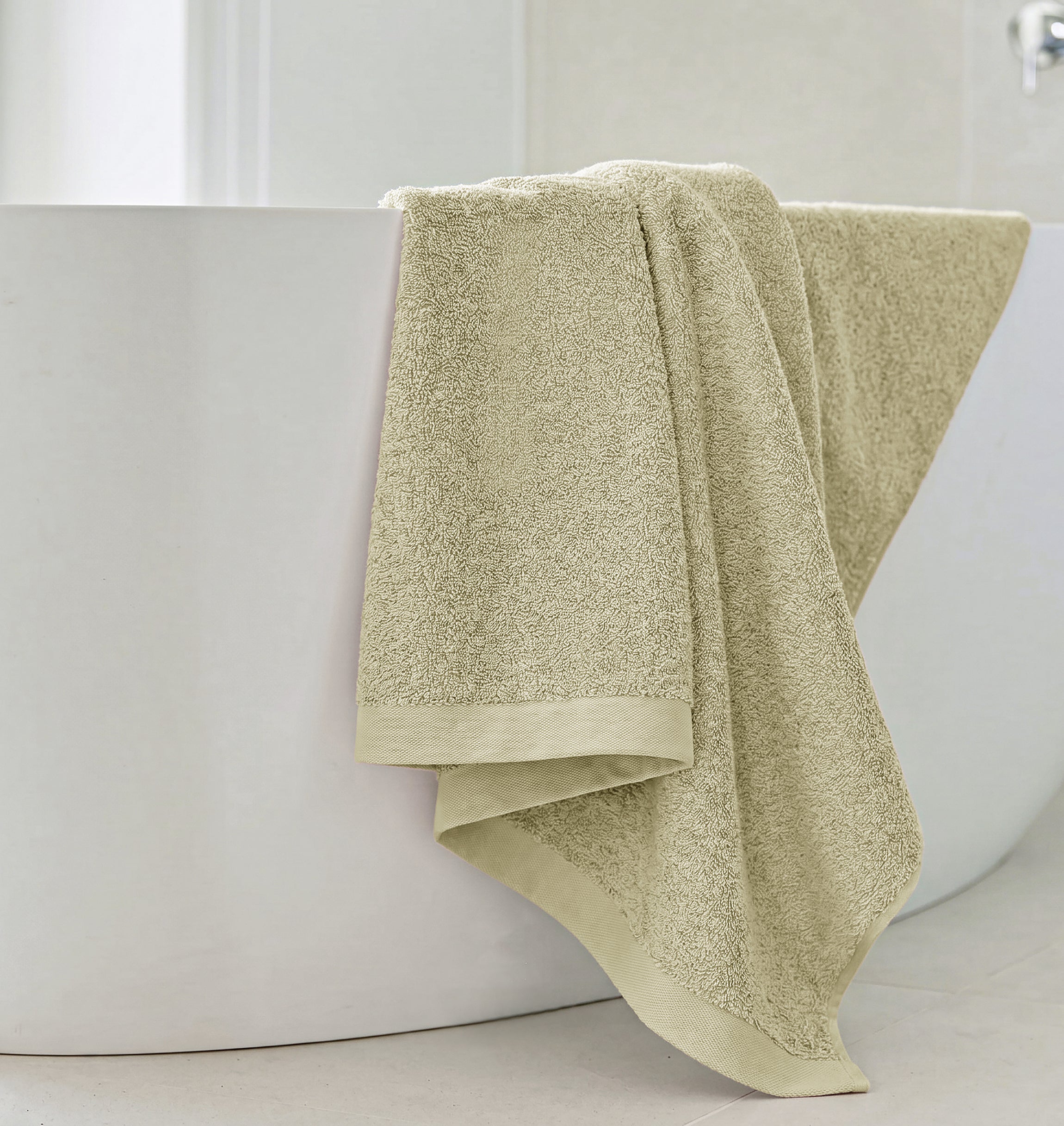 Aura Bath Towel Set, Pack of 4 Pieces , Ultra Soft and Highly Absorbent Towels,(Olive)