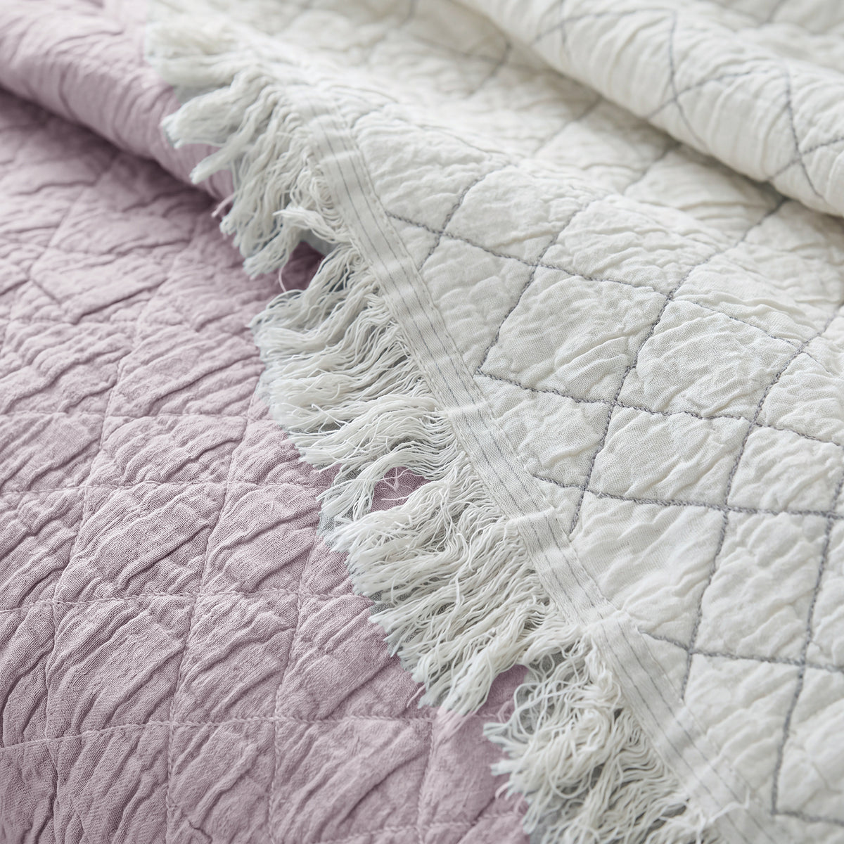LunaTextured Bedspread – Soft Woven Coverlet with Decorative Fringe