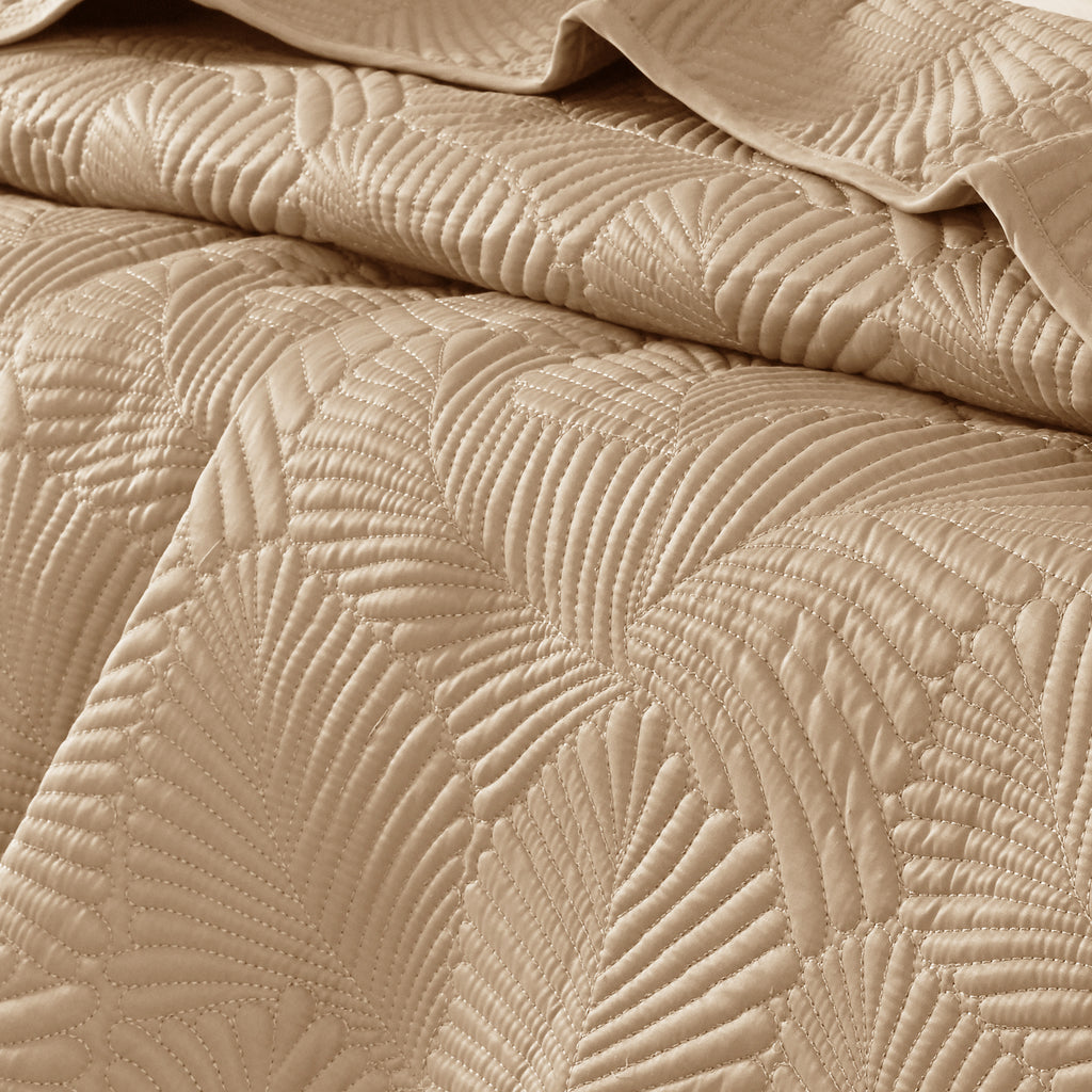 300 TC Satin Palma quilt Light, Soft & Breathable