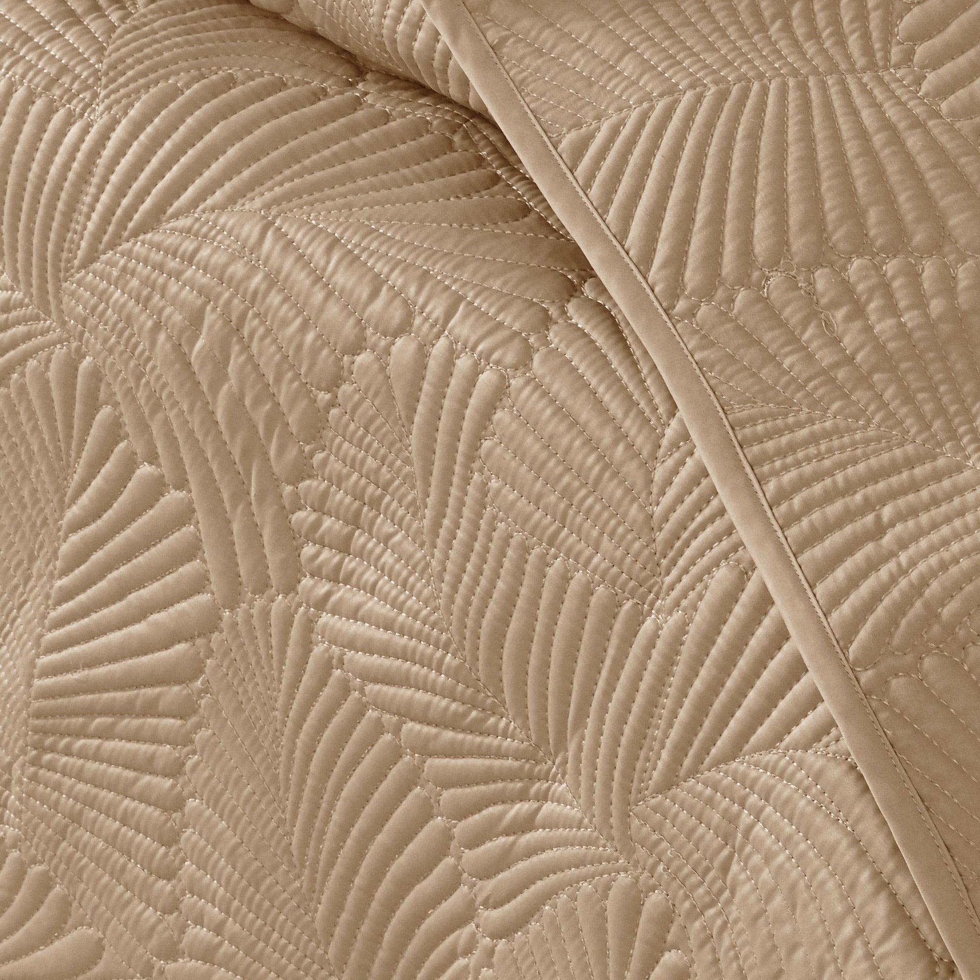 300 TC Satin Palma quilt Light, Soft & Breathable