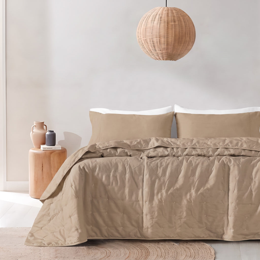 Dots Quilt set (2 pillow cases ) – Plush & Elegant for Any Room