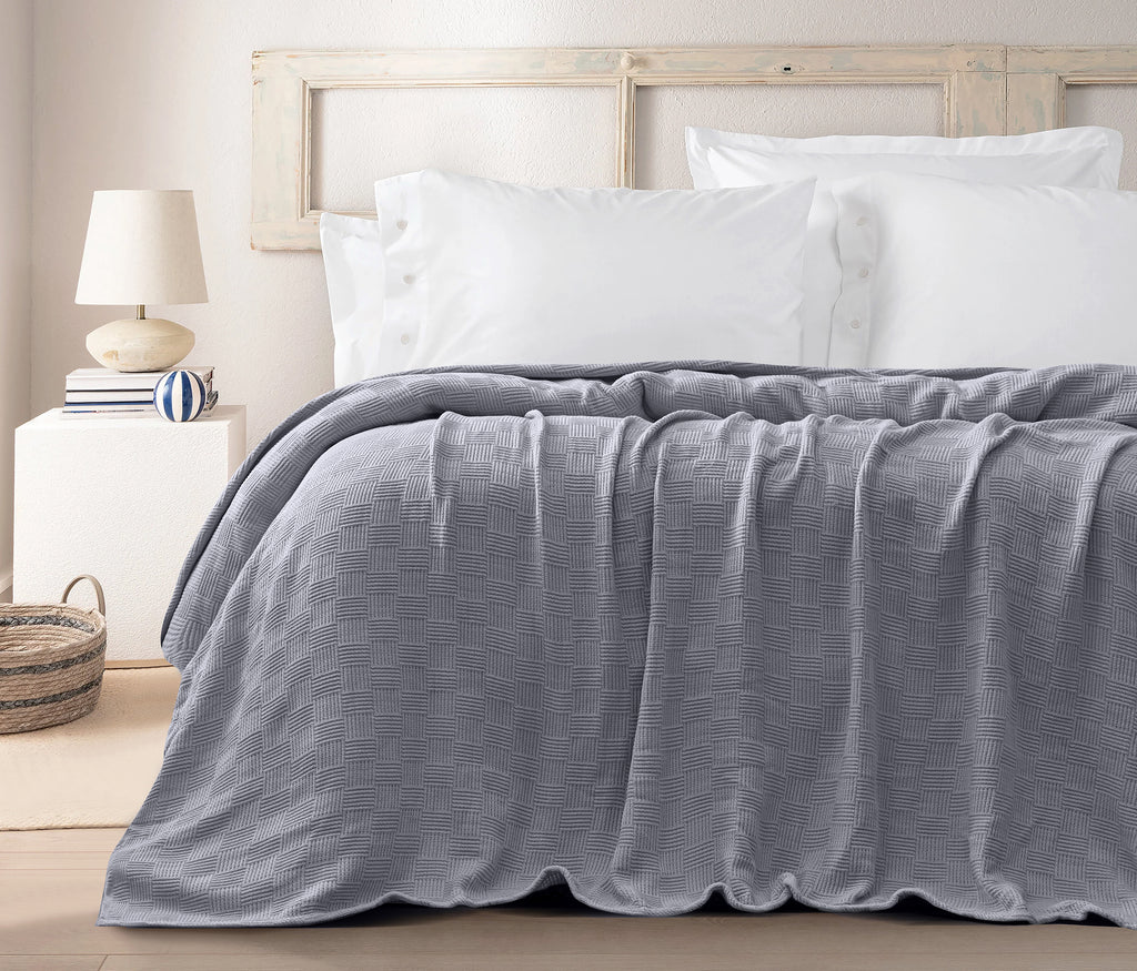 Egyptian cotton Leno throw blanket,ultra-soft & lightweight with an elegant woven design ,king size 255x225 cm , Silver